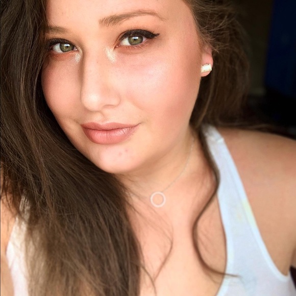 🖤Posh Ambassador🖤 Keryn - Picture 4 of 16